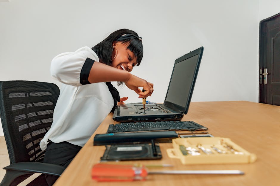 Starmer to Roll Out UK Job Center Tools to Beat AI Work Threat