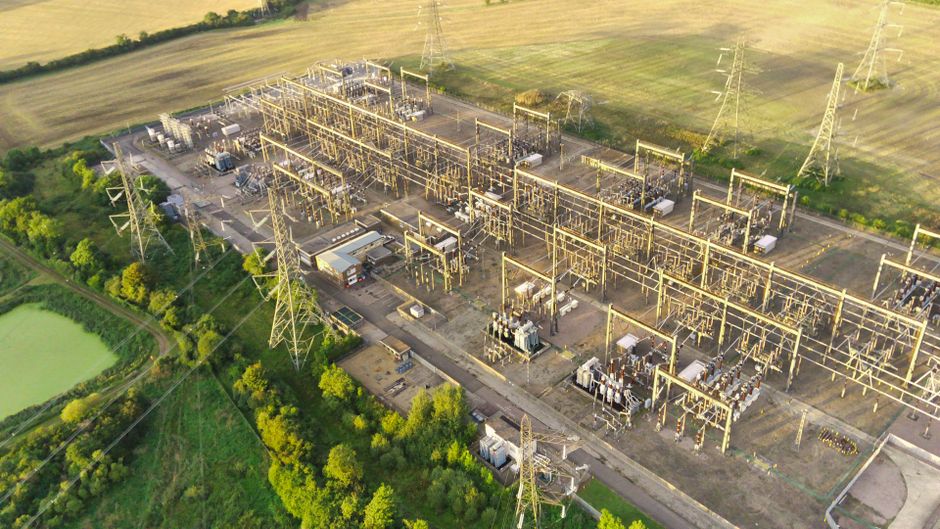 £70 Billion Grid Upgrade Transforms Energy Project Management