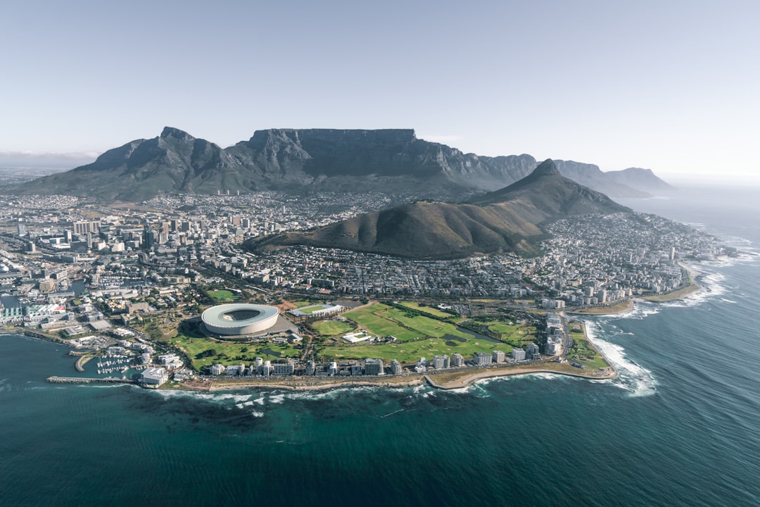 Momentum Expands South Africa Adviser Network Through Acquisitions