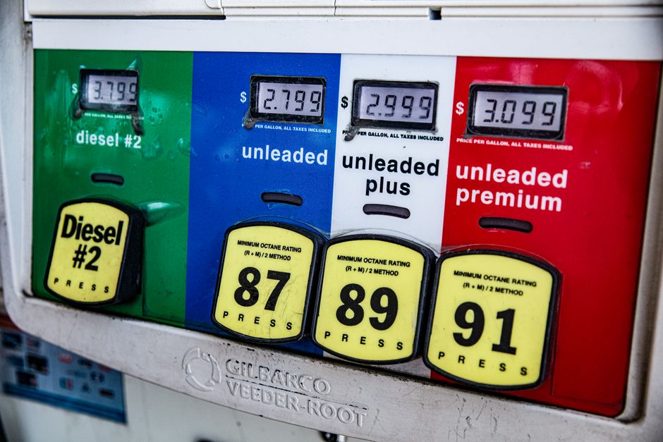 US Diesel Tops $6.50 a Gallon as Wars Worsen Global Fuels Crunch