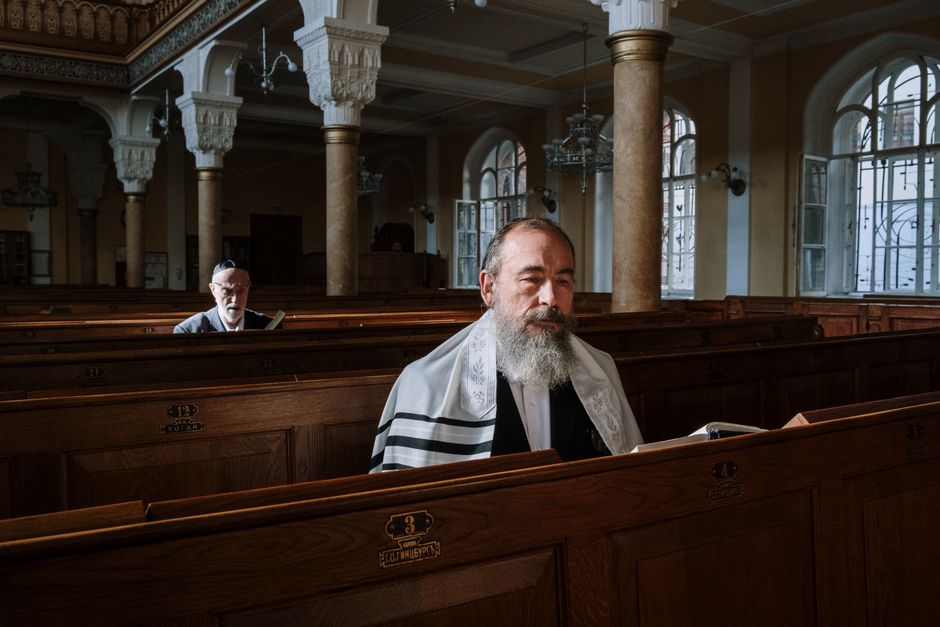 College Student Balances Mortuary Science and Jewish Days of Awe