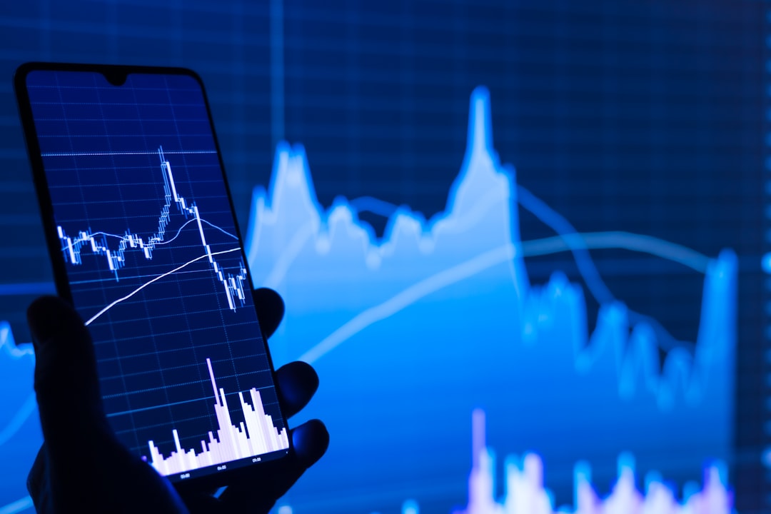 UK Economy Surges as AI Drives Growth, Rate Hikes Loom