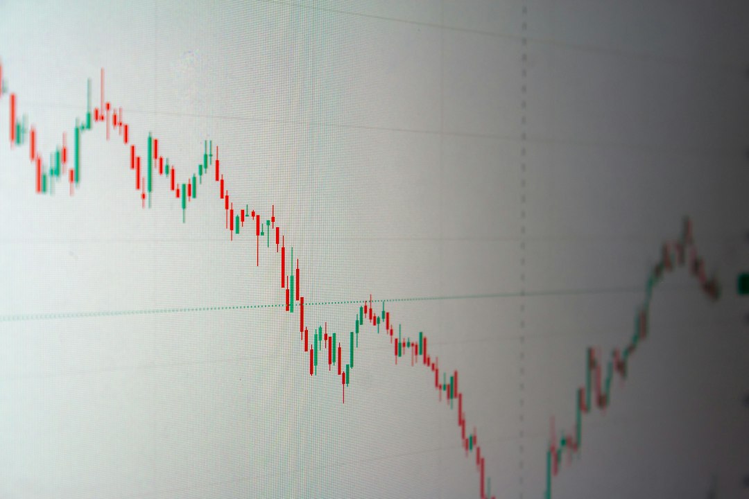 US Jobless Claims Drop to 197,000, Indicating Labor Market Stability