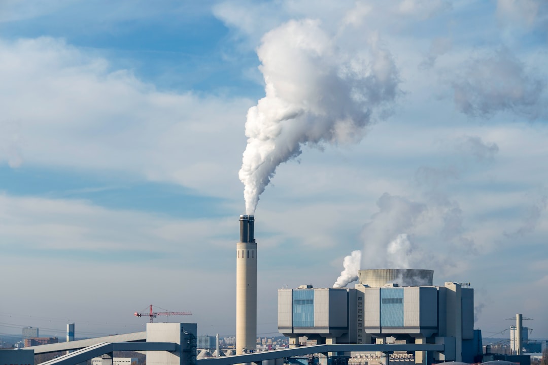 Trump throws out power plant climate pollution rules