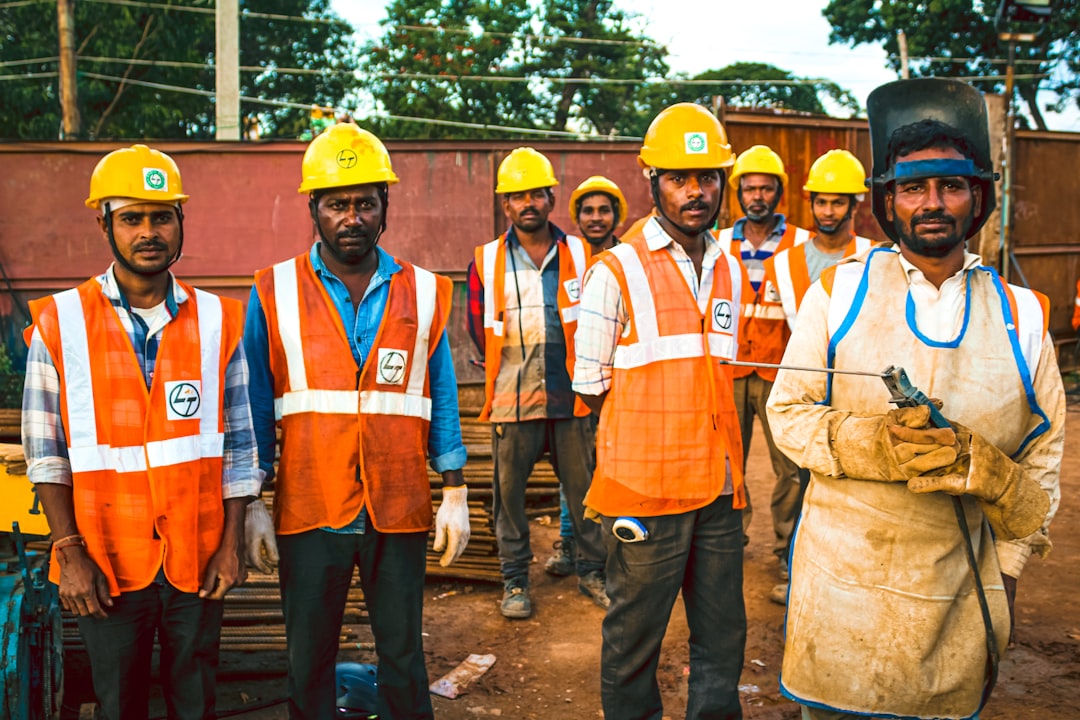 Labour-Intensive Sectors Shrink Amid Workforce Formalization