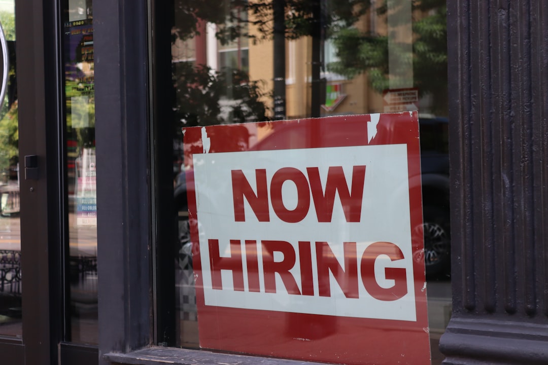 US unemployment claims dip to 206,000