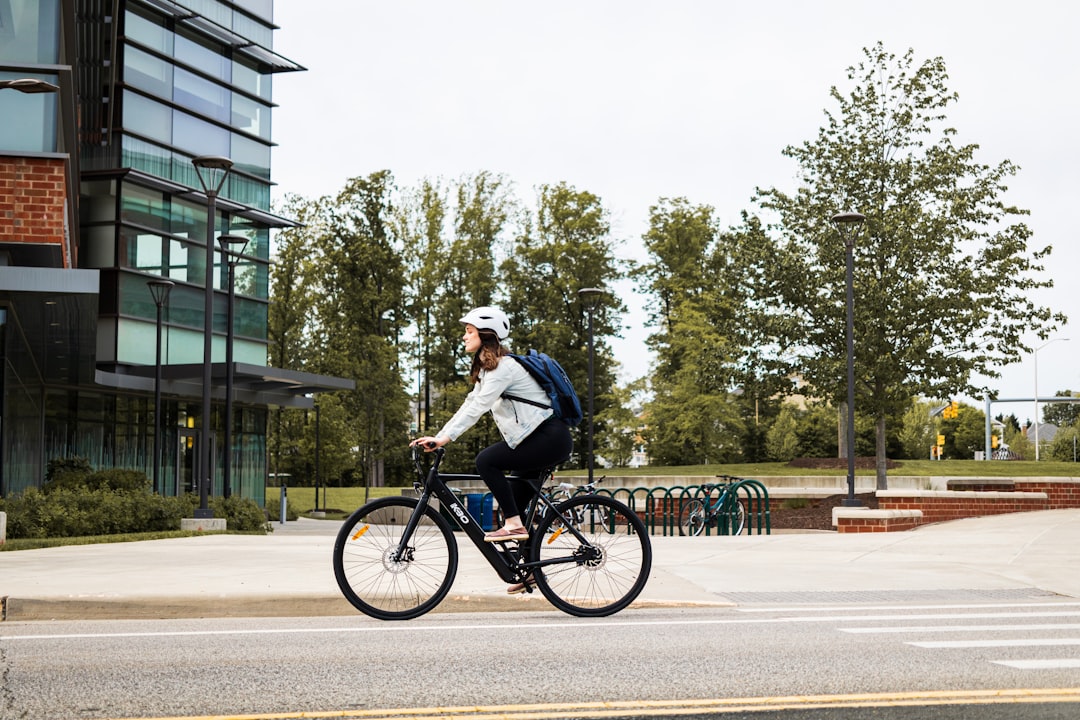 Rise in 'commuter students' due to living costs