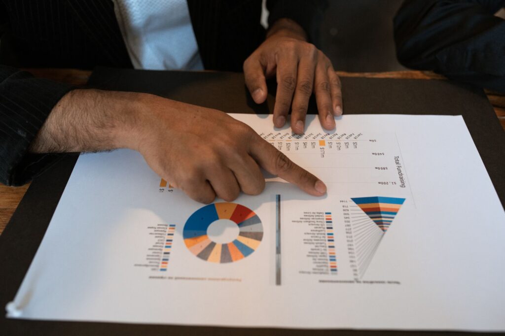 HR adopts data‑driven salary negotiation frameworks
