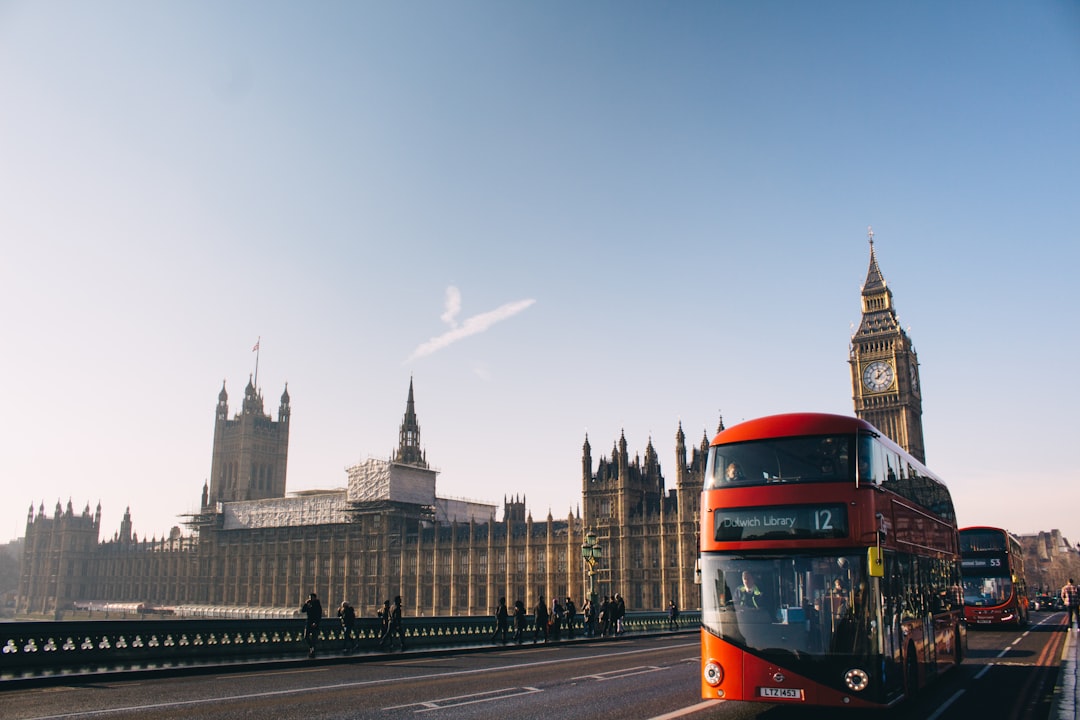Businesses in England Struggle with Apprenticeship Programs