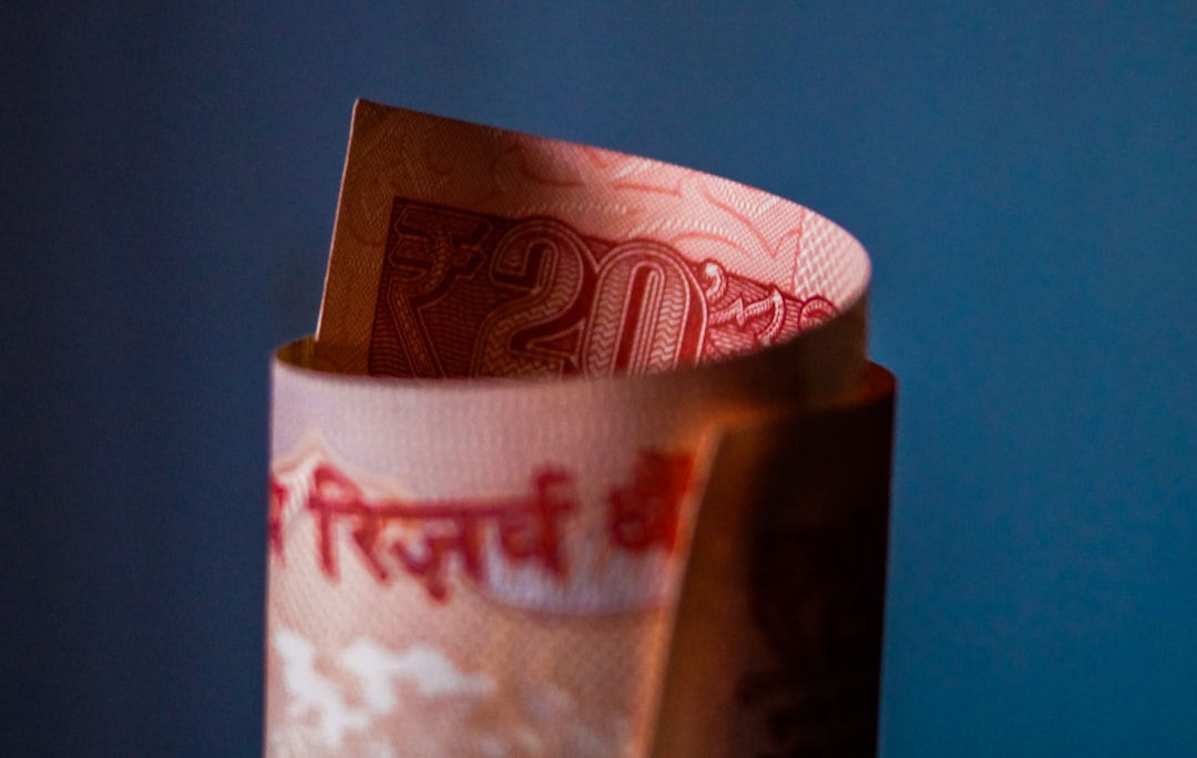 Retail Inflation Hits 4.8%, Oil Sparks Rate Hike Speculation