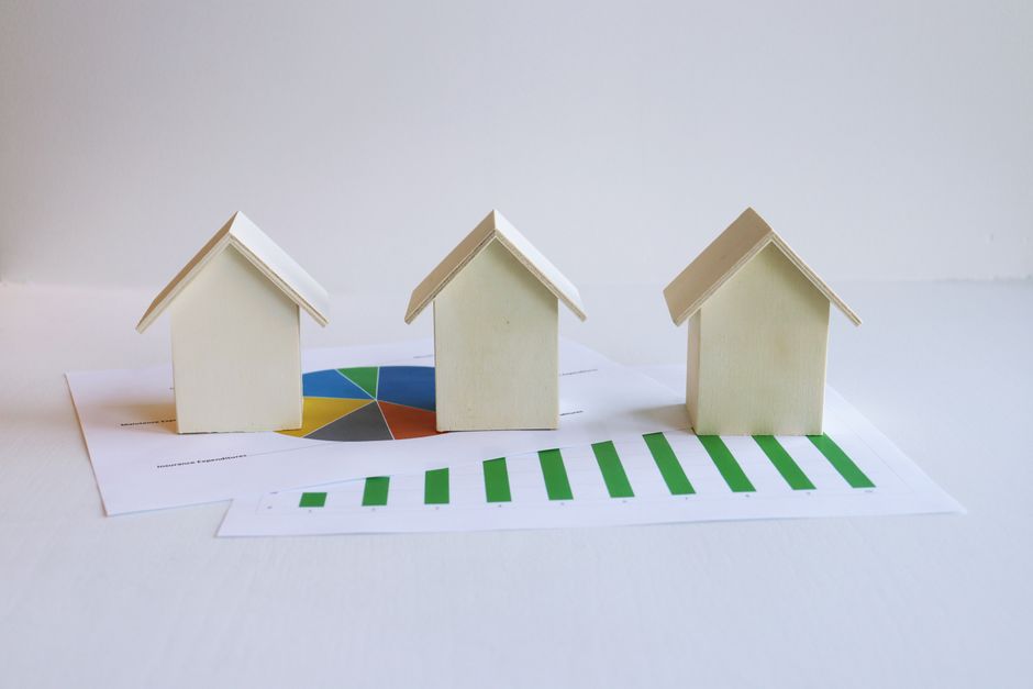 Real estate exposure without buying a flat