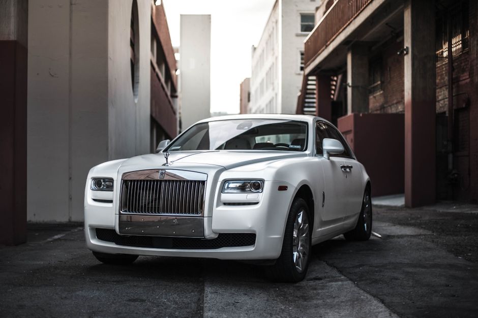 Rolls-Royce Targets Higher Prices for Increased Profits