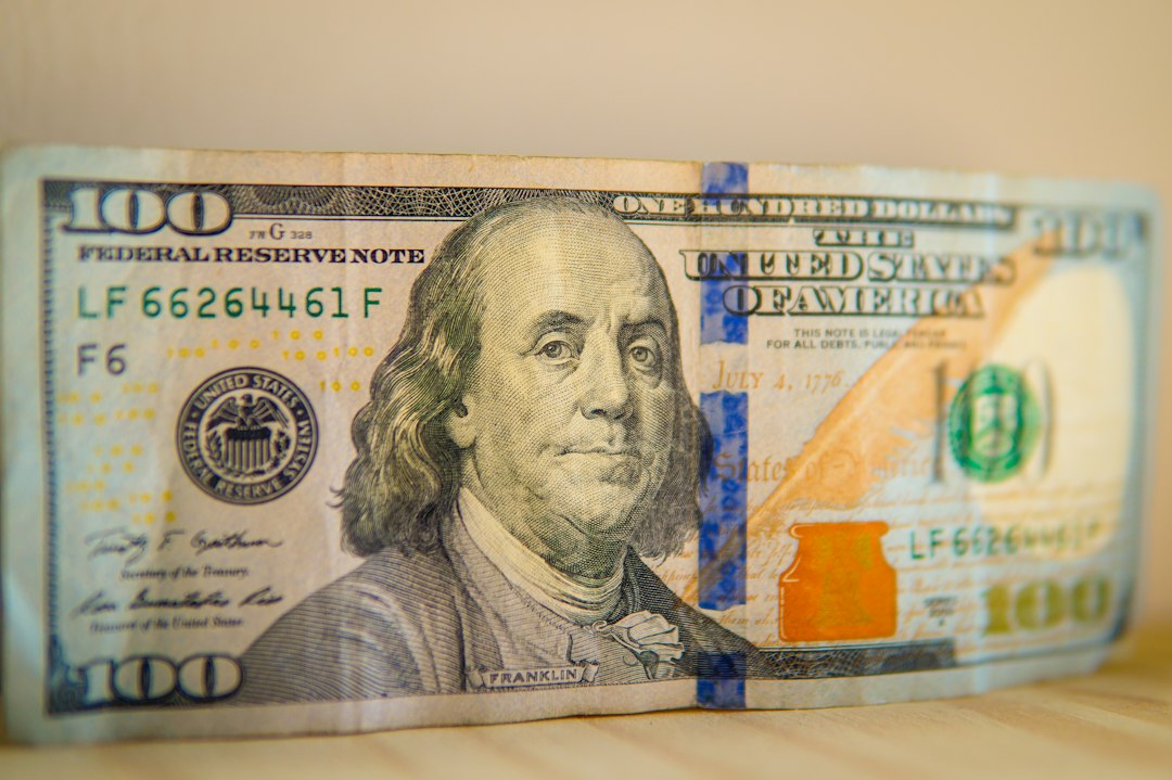 September Rate Hike's Impact on Financial Analysts
